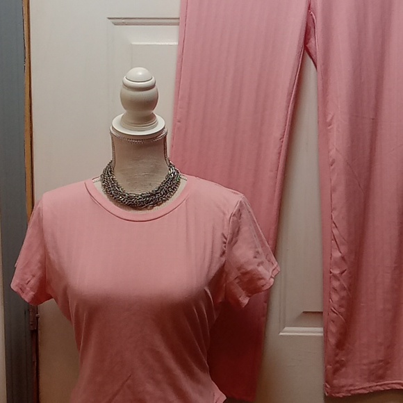 Woman's 2pc set  ***FINAL *** - Picture 1 of 6